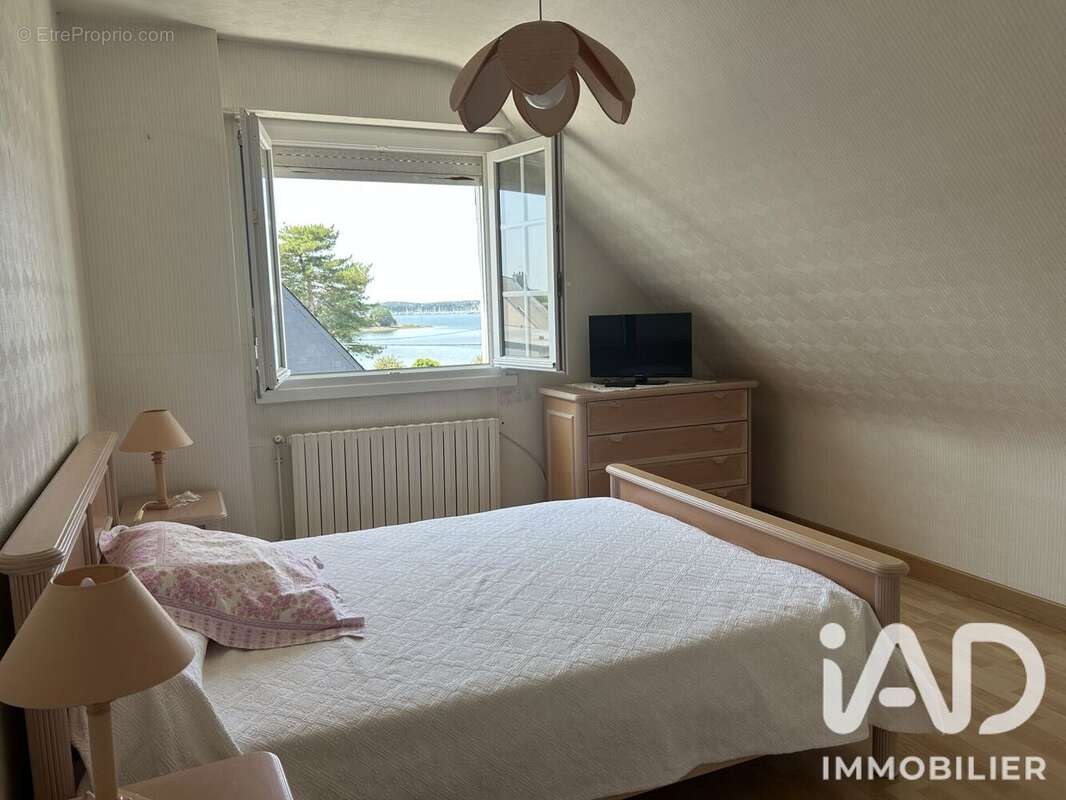 Maison 117 m² à Port-Louis  - photo 2