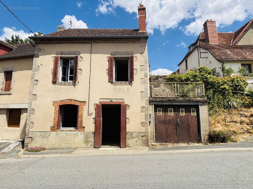 Maison à BOUSSAC