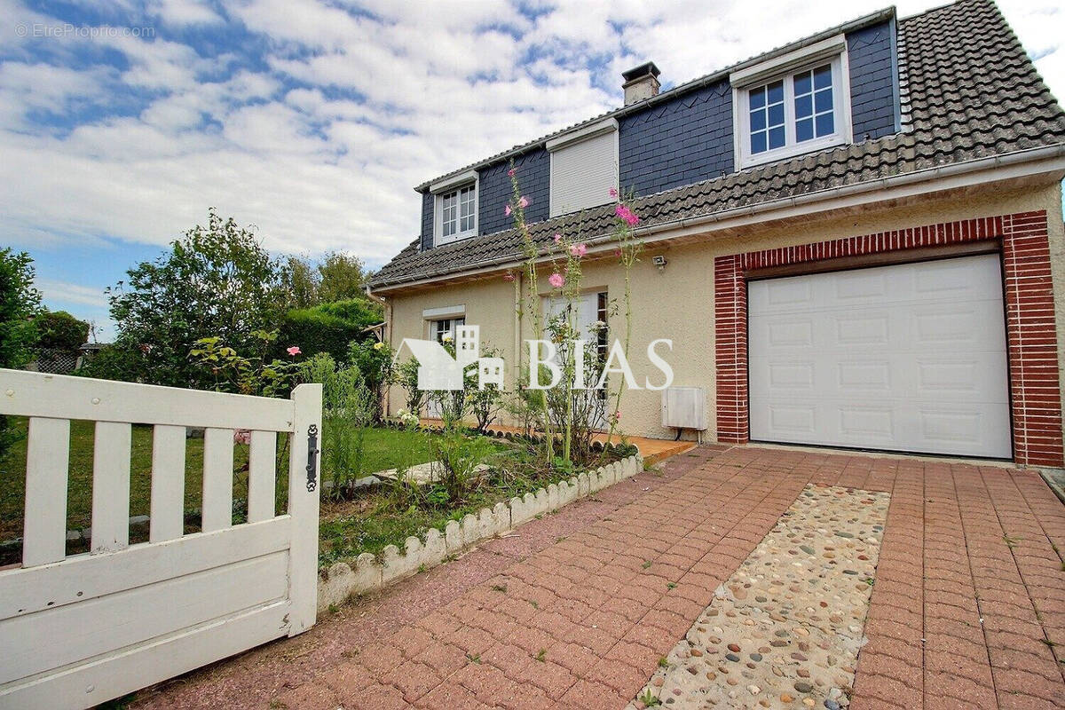 Maison à VOISCREVILLE