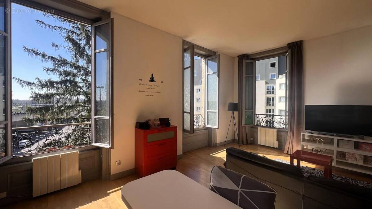 Photo 1 - Appartement à CALUIRE-ET-CUIRE