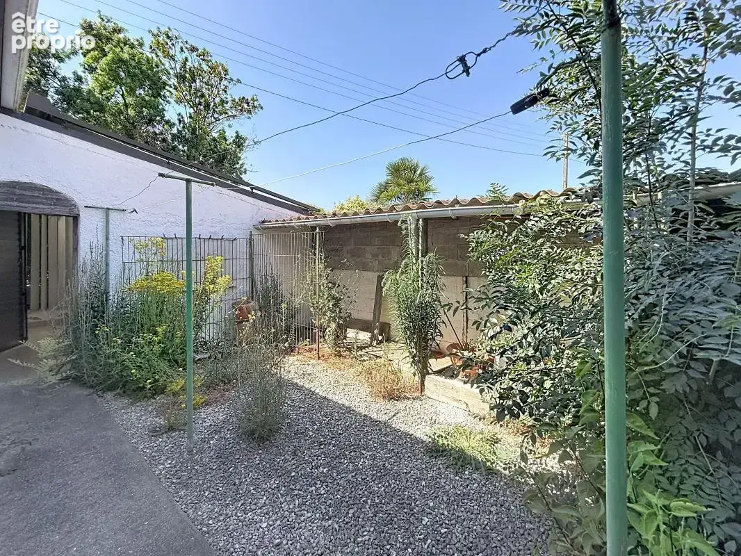 Maison À Vendre  Saint Eloi - photo 11