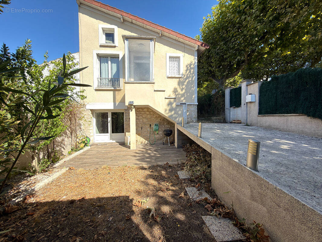 Maison à CHAMPIGNY-SUR-MARNE