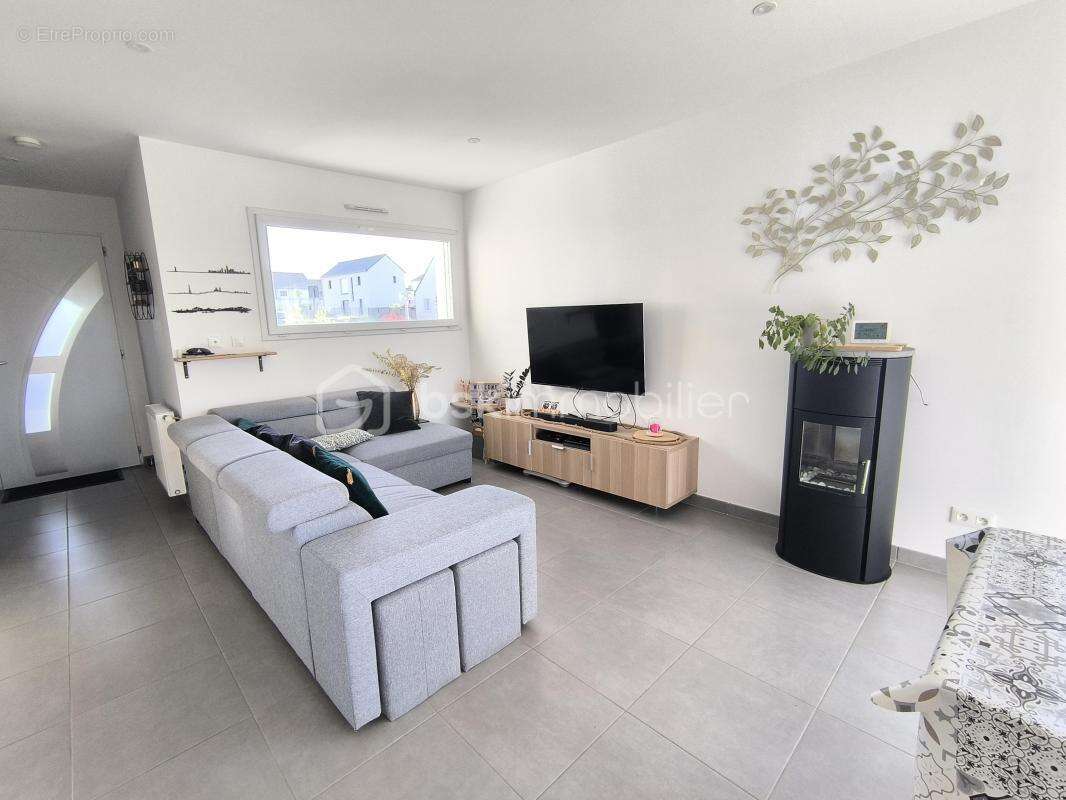 Maison à LA BOUEXIERE