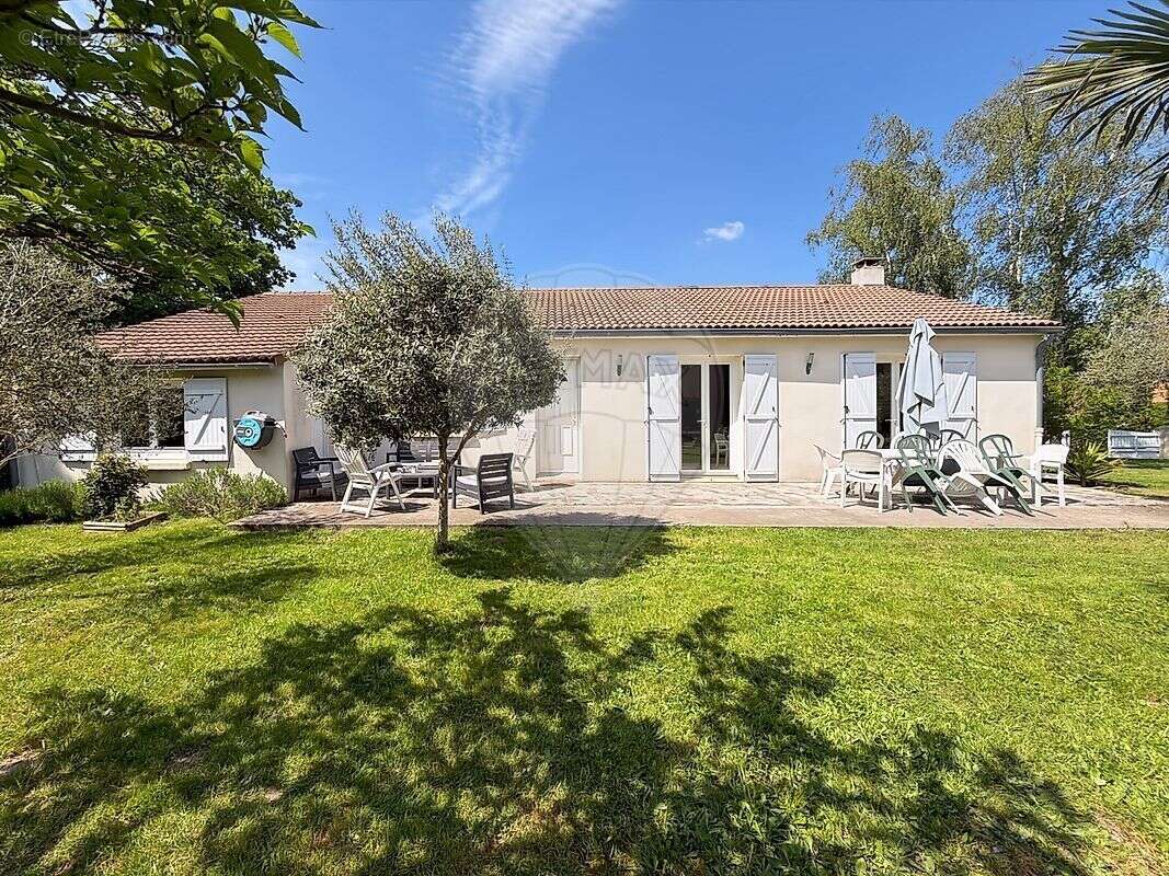 Maison à LE LOROUX-BOTTEREAU