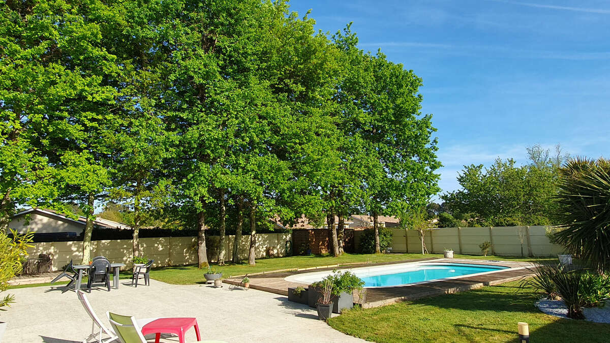 Maison à SAINT-LAURENT-MEDOC