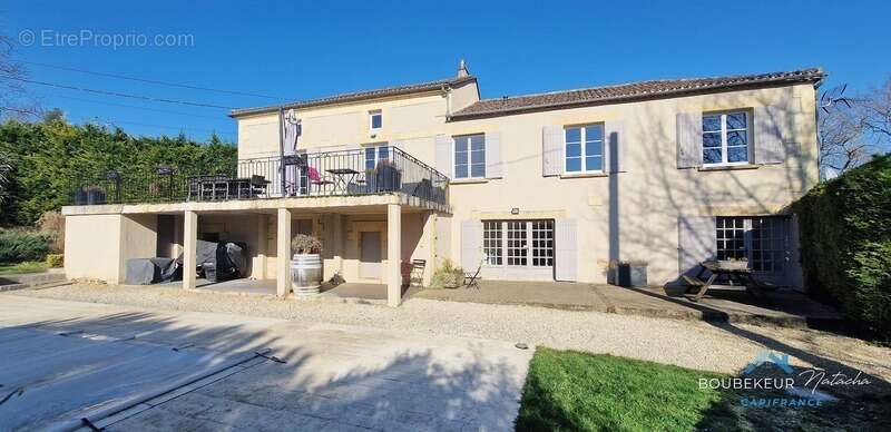 Maison à BEAUMONT-DU-PERIGORD