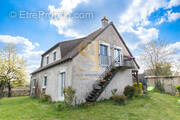 Maison à BRIERES-LES-SCELLES