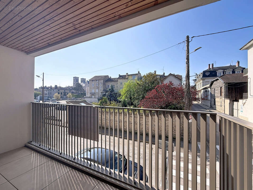 Appartement à BOURGOIN-JALLIEU