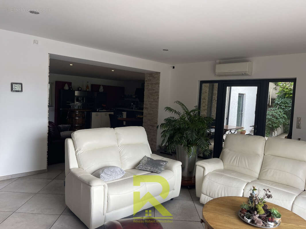 Maison à COLOMBIERS