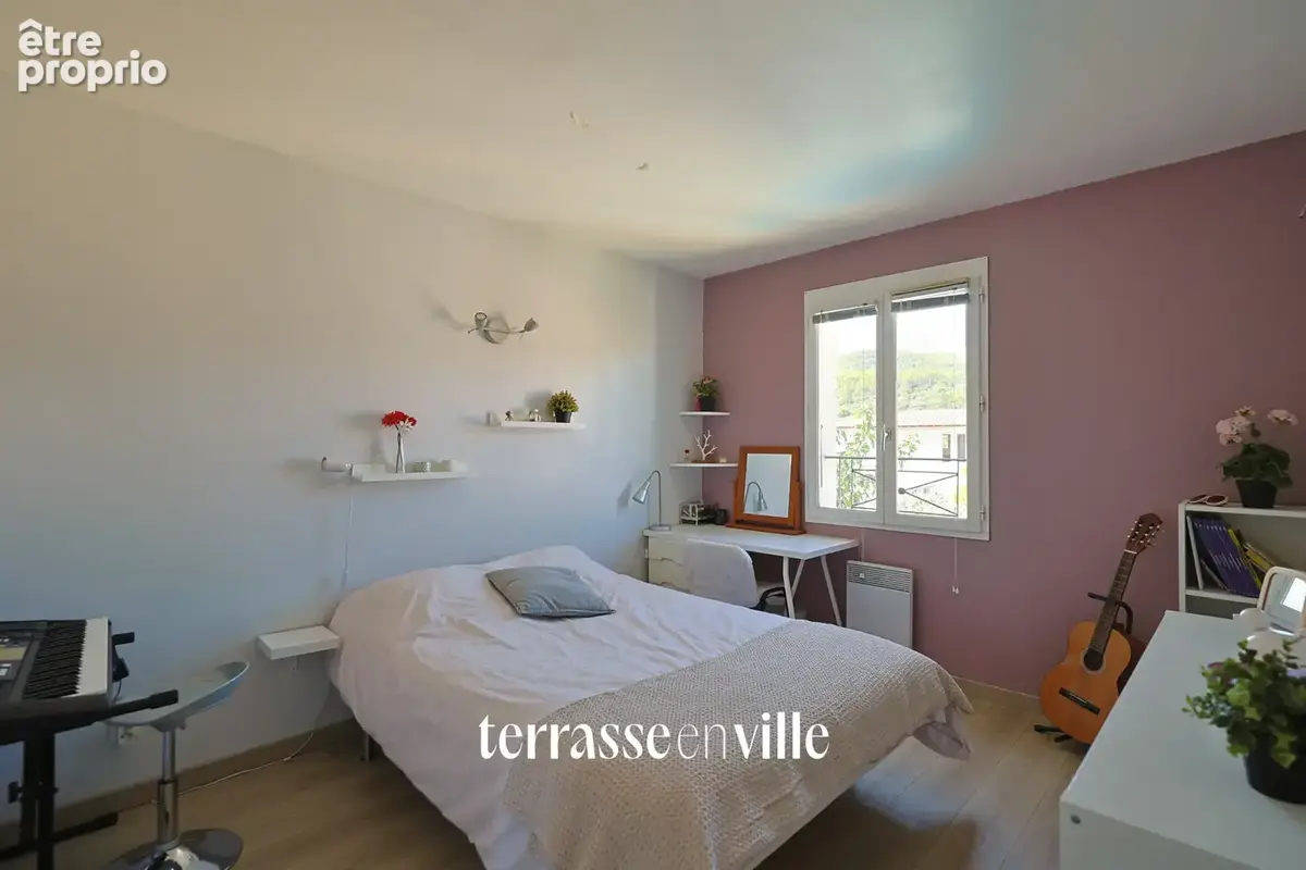 Cuers - maison familiale - t6 - 125 m2 - piscine - garage - photo 18