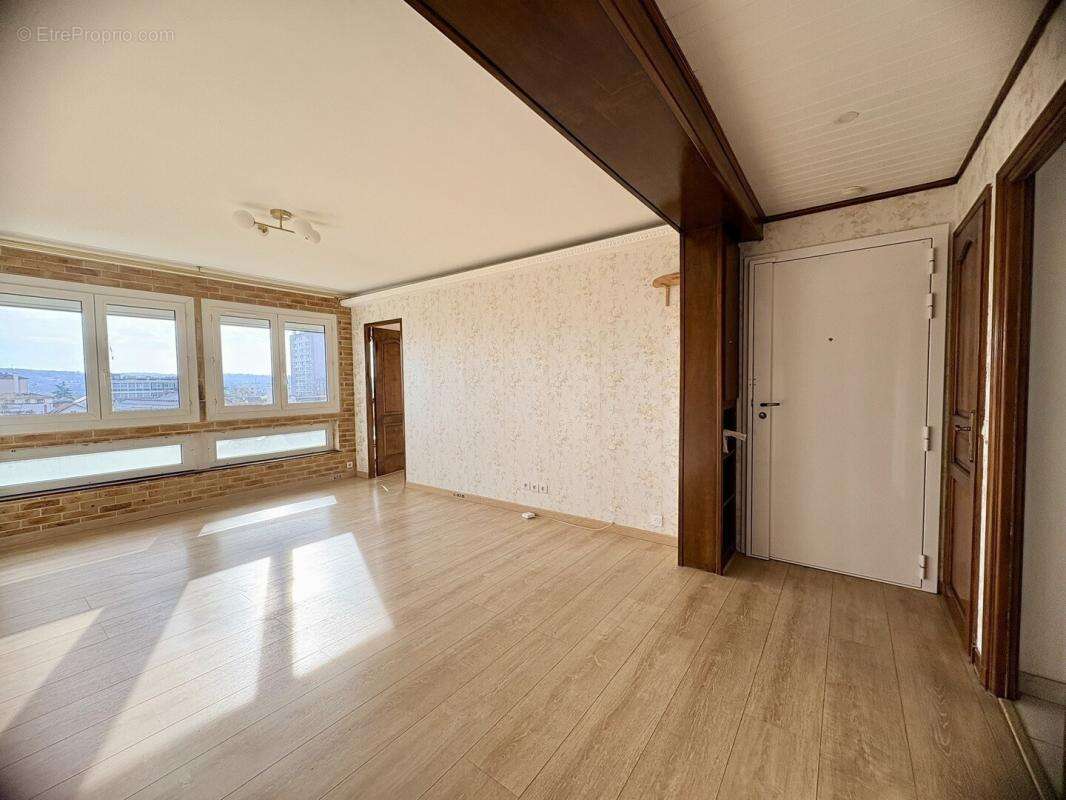 Appartement à RUEIL-MALMAISON