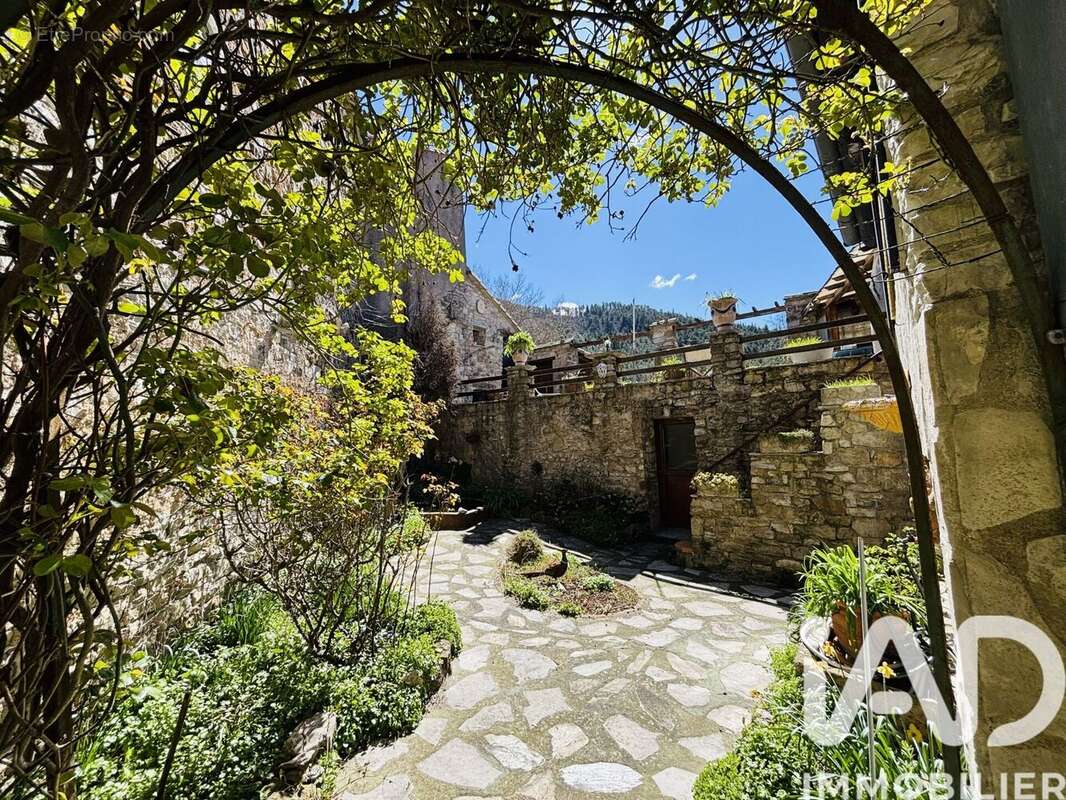 Maison 149 m² à Montdardier  - photo 2