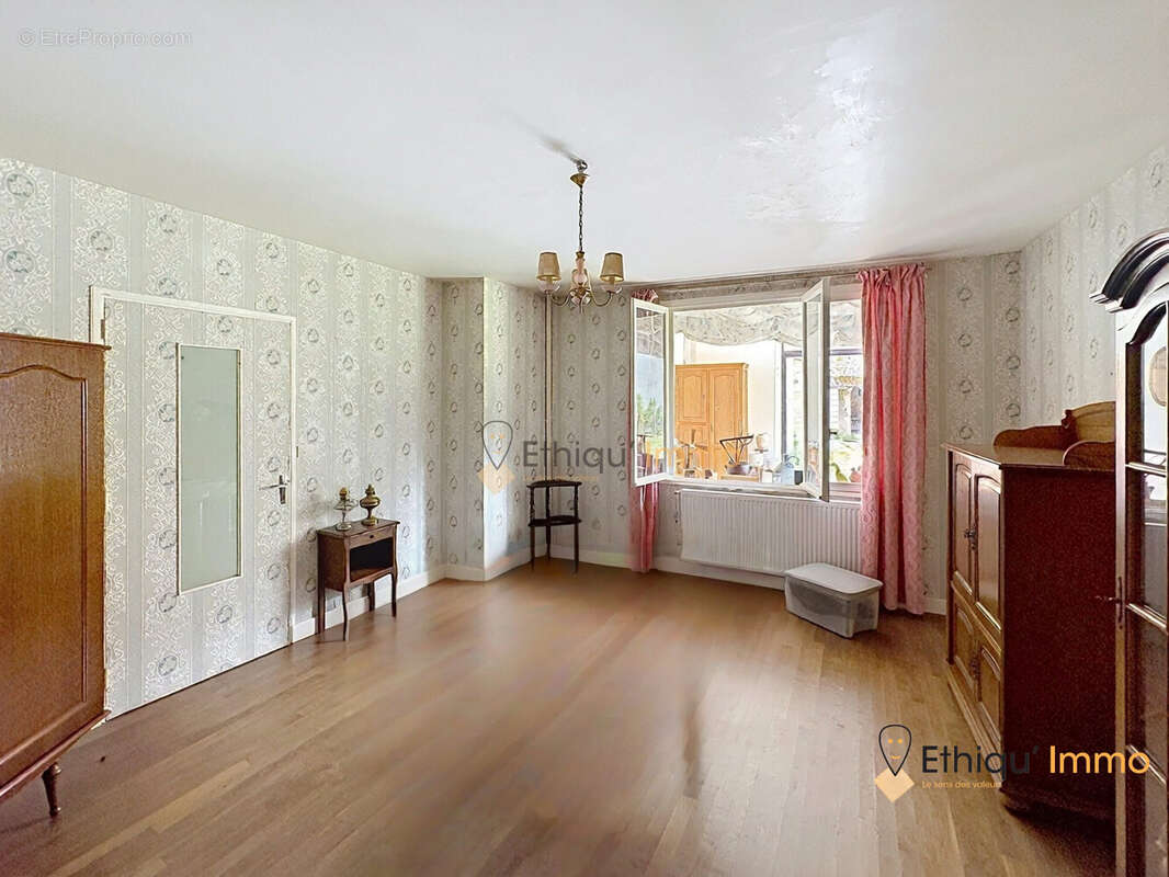 Maison 135 m² à Morancourt  - photo 7