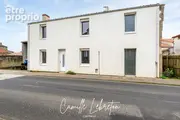 Maison à MONNIERES