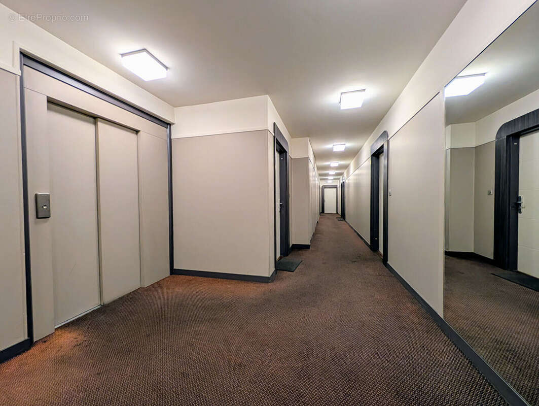 Appartement à SARTROUVILLE