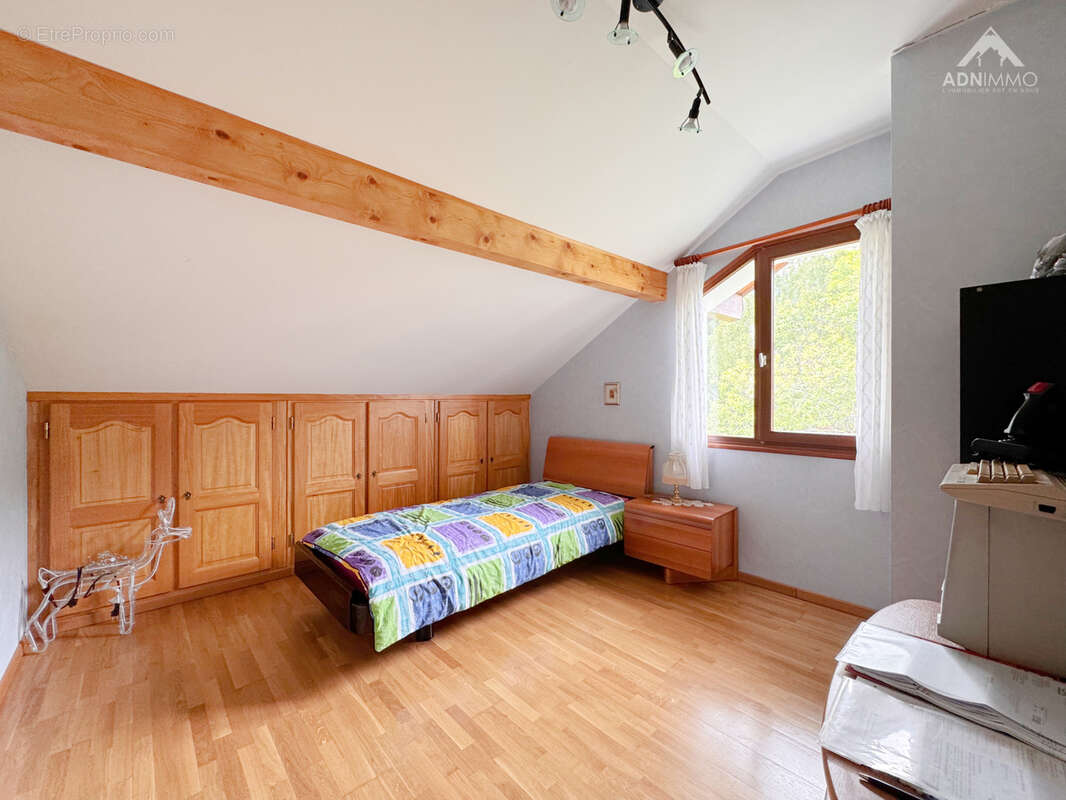 Maison à THOIRY