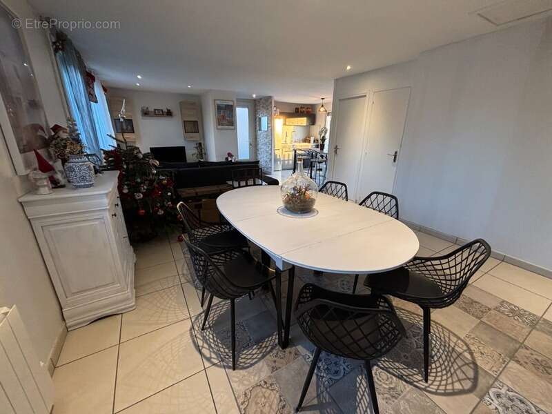 Maison à BELLENEUVE