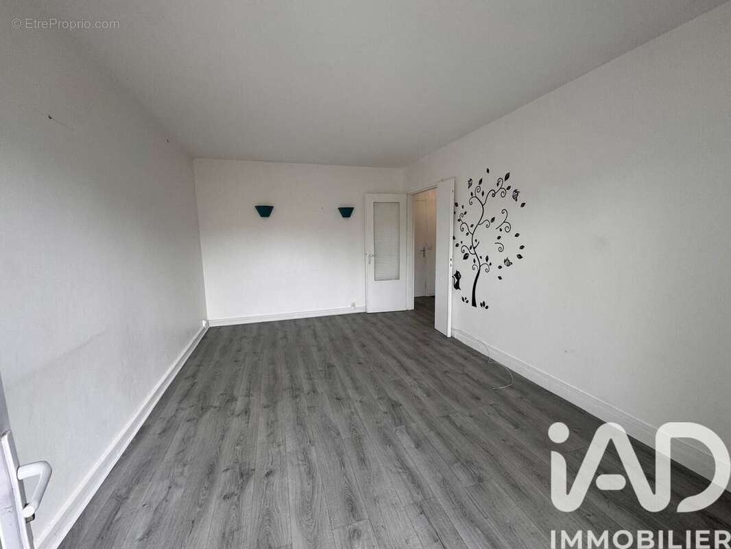 Photo 7 - Appartement à SAINT-FARGEAU-PONTHIERRY
