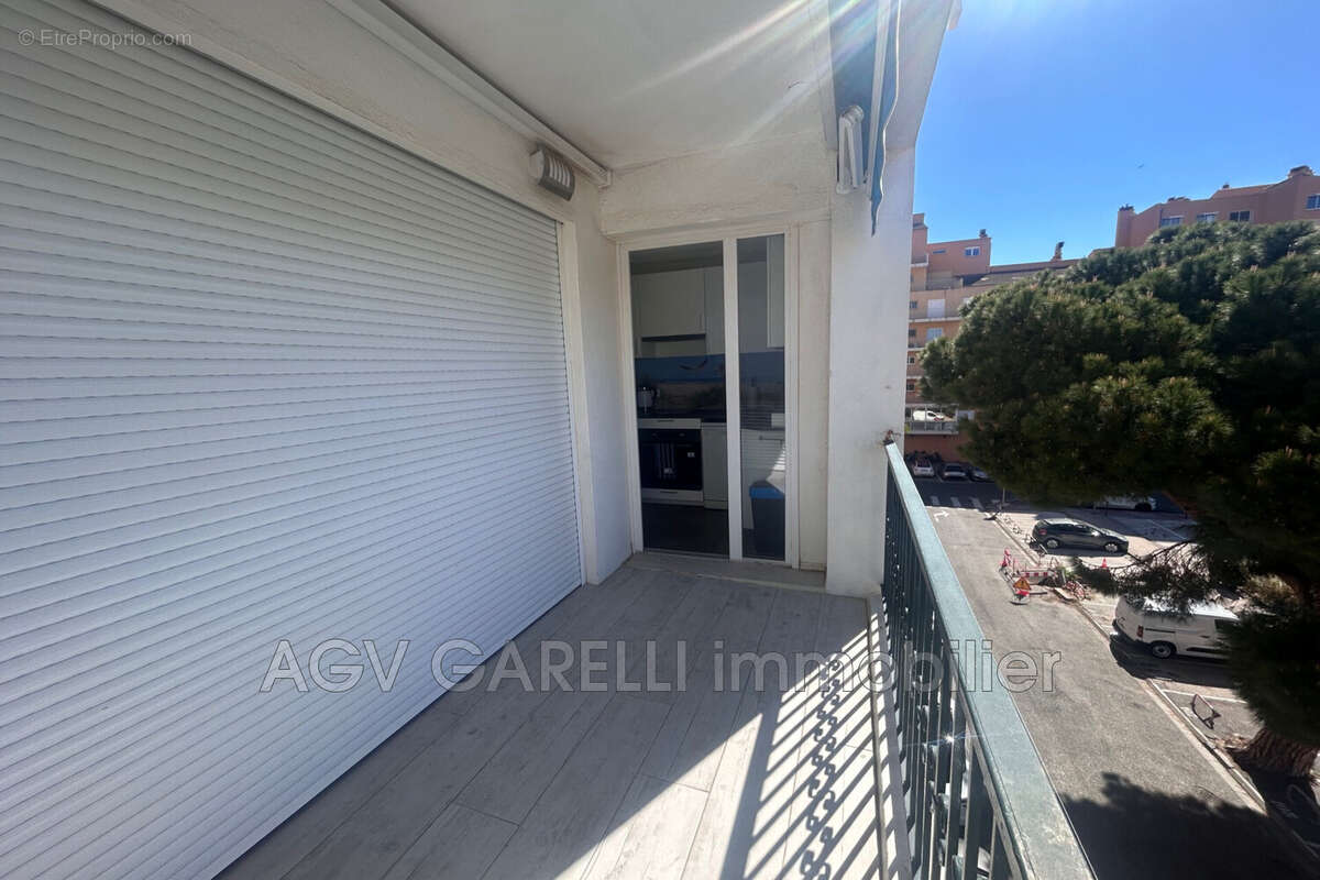 Appartement à HYERES
