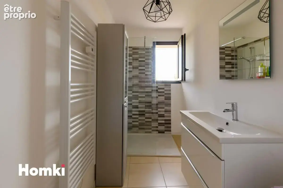DPE C Appartement récent 3 pièces de 59 m² avec terrasse et parking  à Gallargues-le-Montueux - photo 8