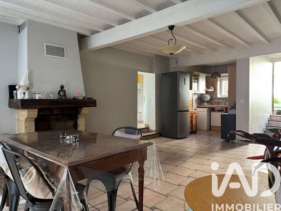 Photo 6 - Maison à GREZIEU-LA-VARENNE