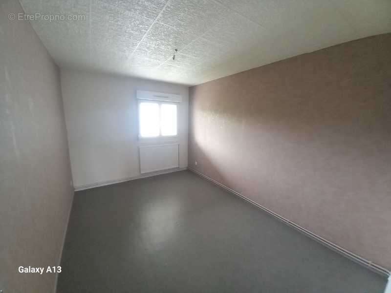 Appartement 75 m² à Seloncourt  - photo 5