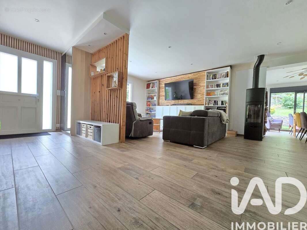 Photo 5 - Maison à ETRECHY