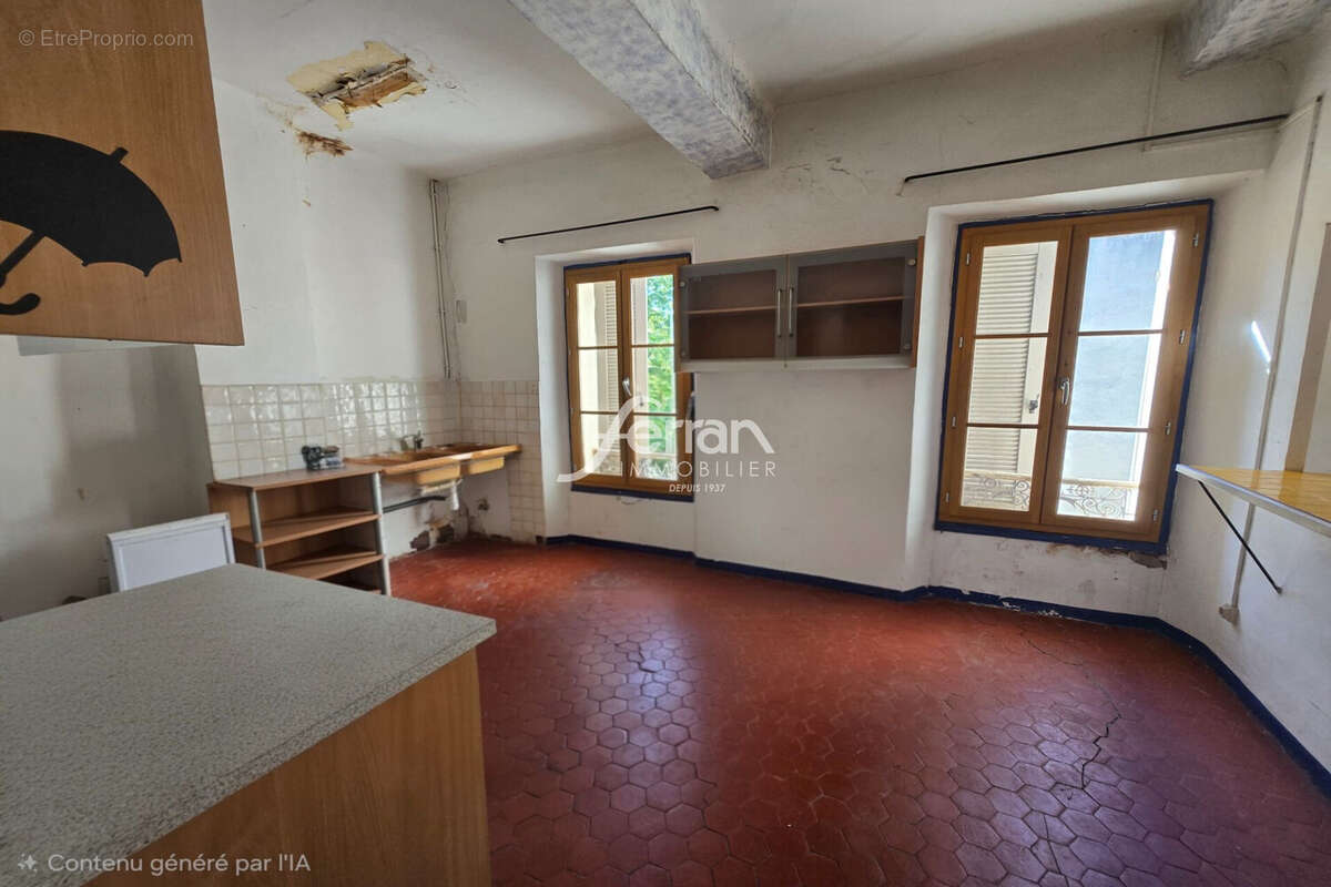 Appartement à VILLECROZE