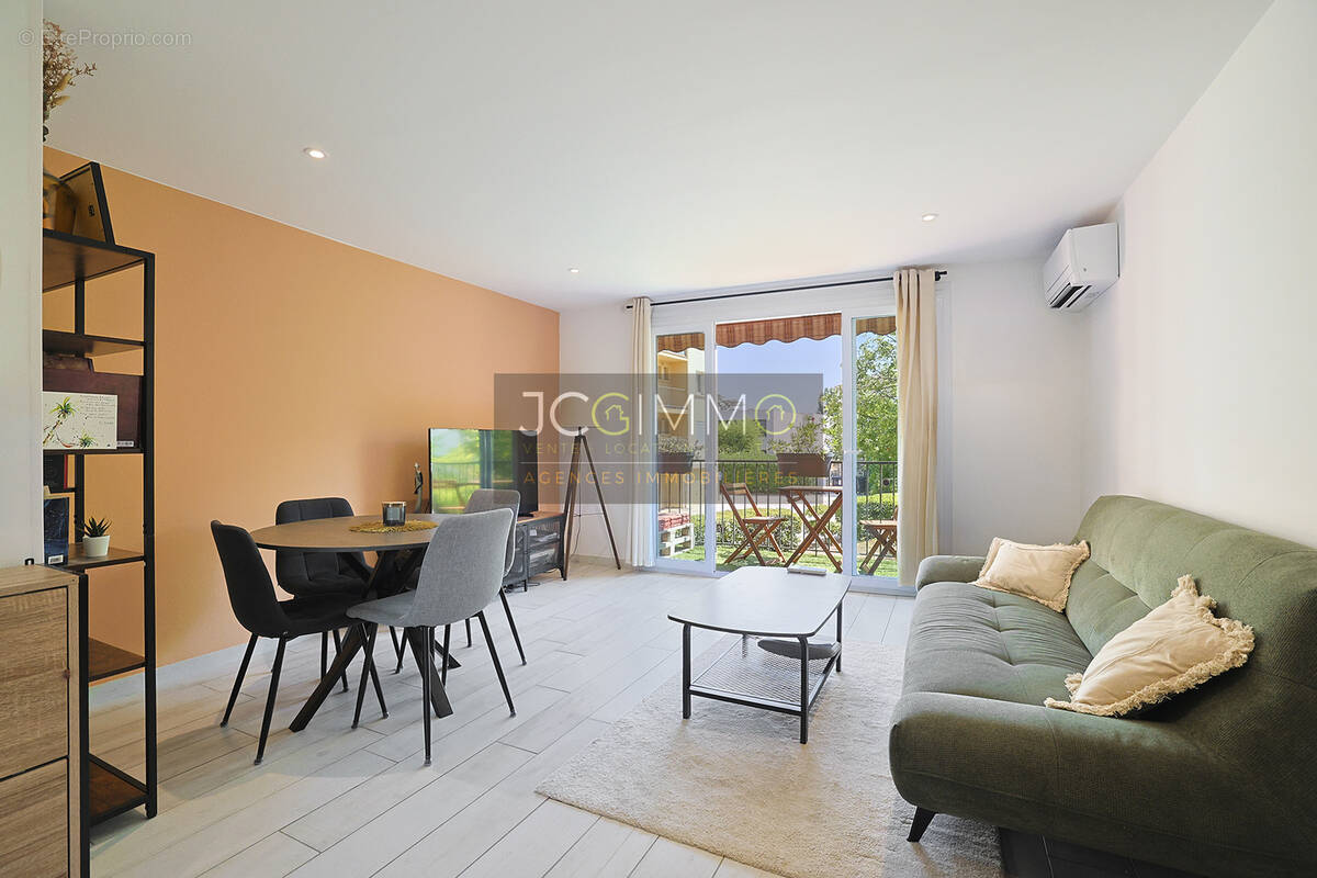 Appartement à LE PRADET