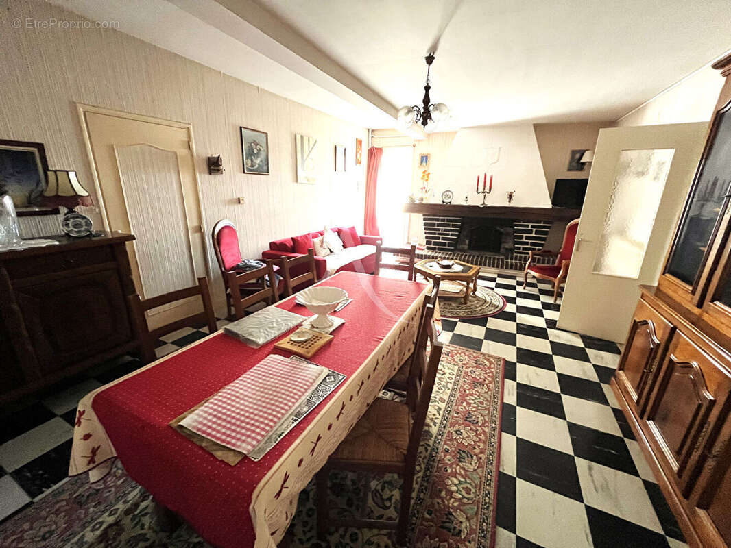 Maison à CHATEAU-RENAULT