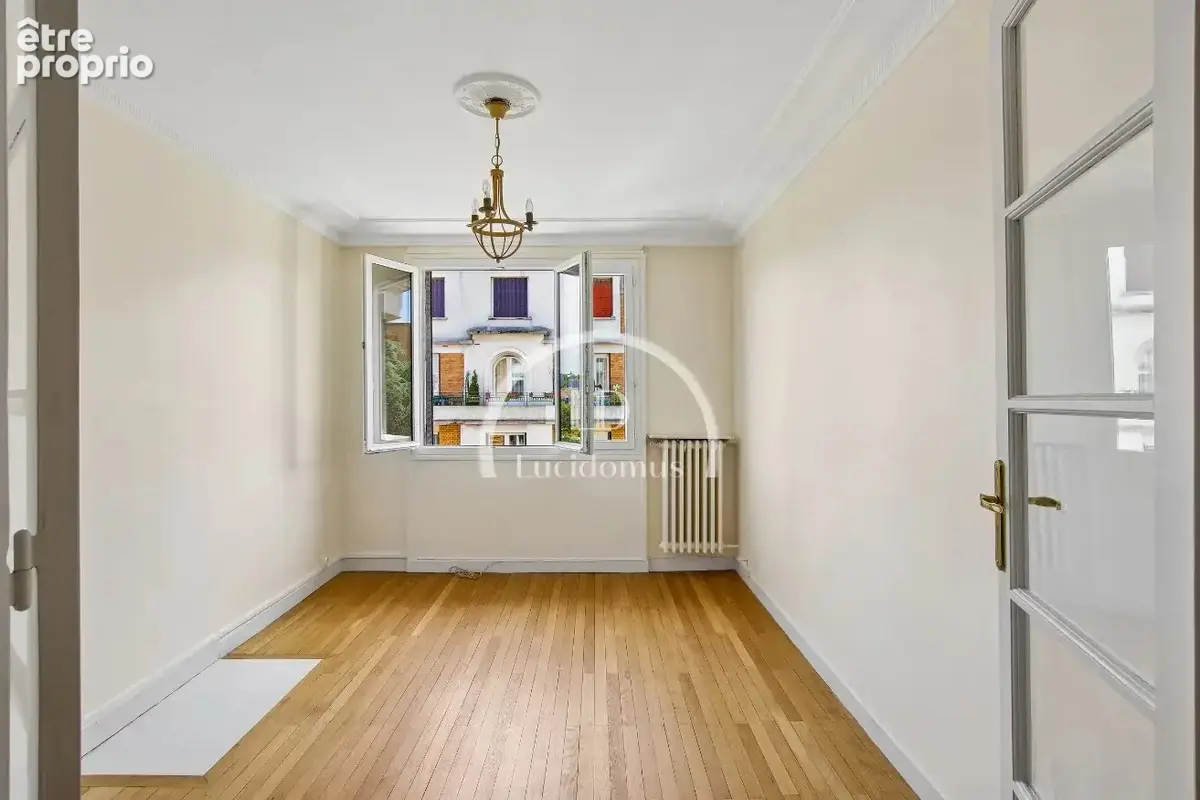 Appartement 79 m² à Paris-19e  - photo 4