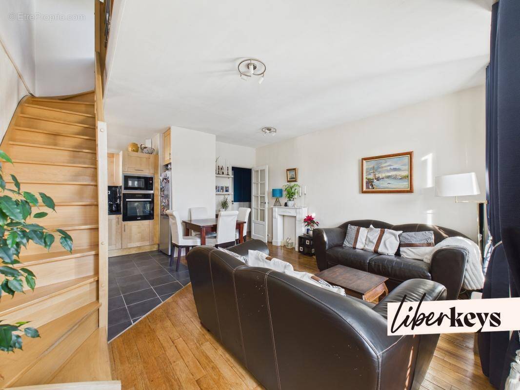 Appartement à SAINT-MAUR-DES-FOSSES