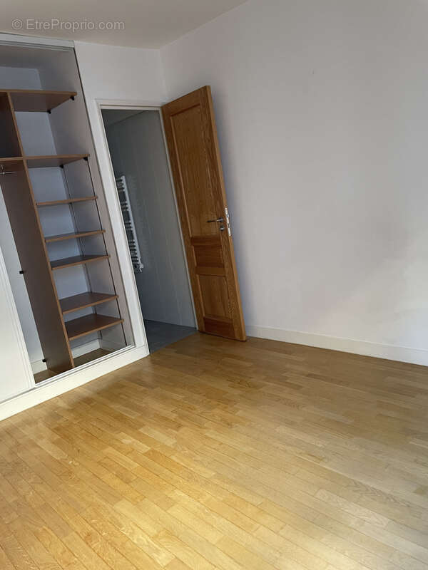 Appartement à PARIS-19E