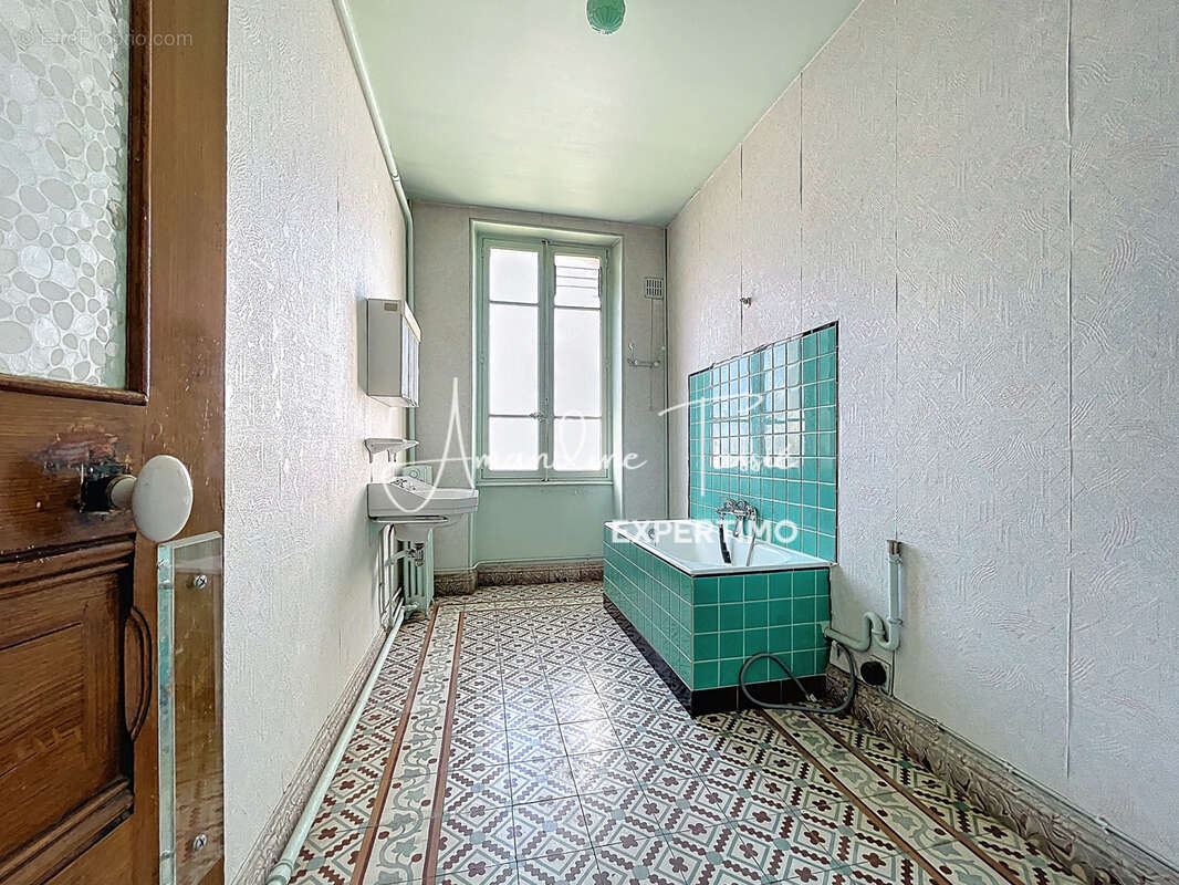 Immeuble de rapport, 3 appartements et sa maison   Centre-ville de Millau - photo 15