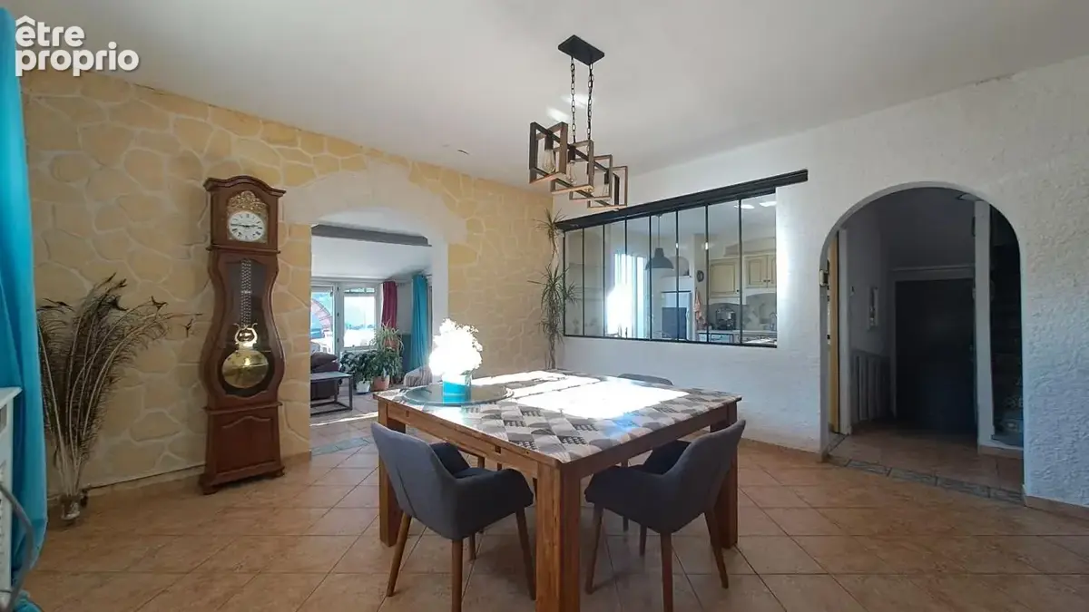 Villa familiale avec piscine  7pièce(s) 142.2 m2 - photo 6