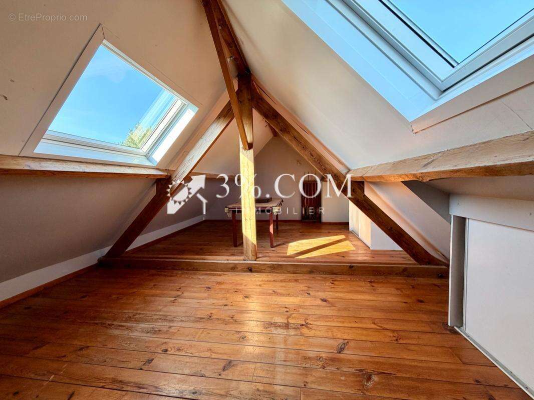 Maison rénovée 112 m2 avec grand jardin à Carly - photo 10