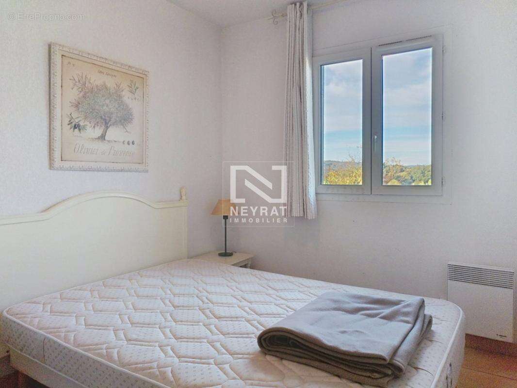 Appartement à MONTAUROUX