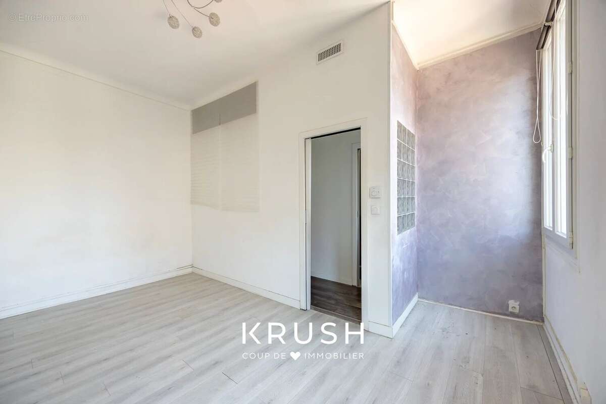 Appartement à MARSEILLE-6E