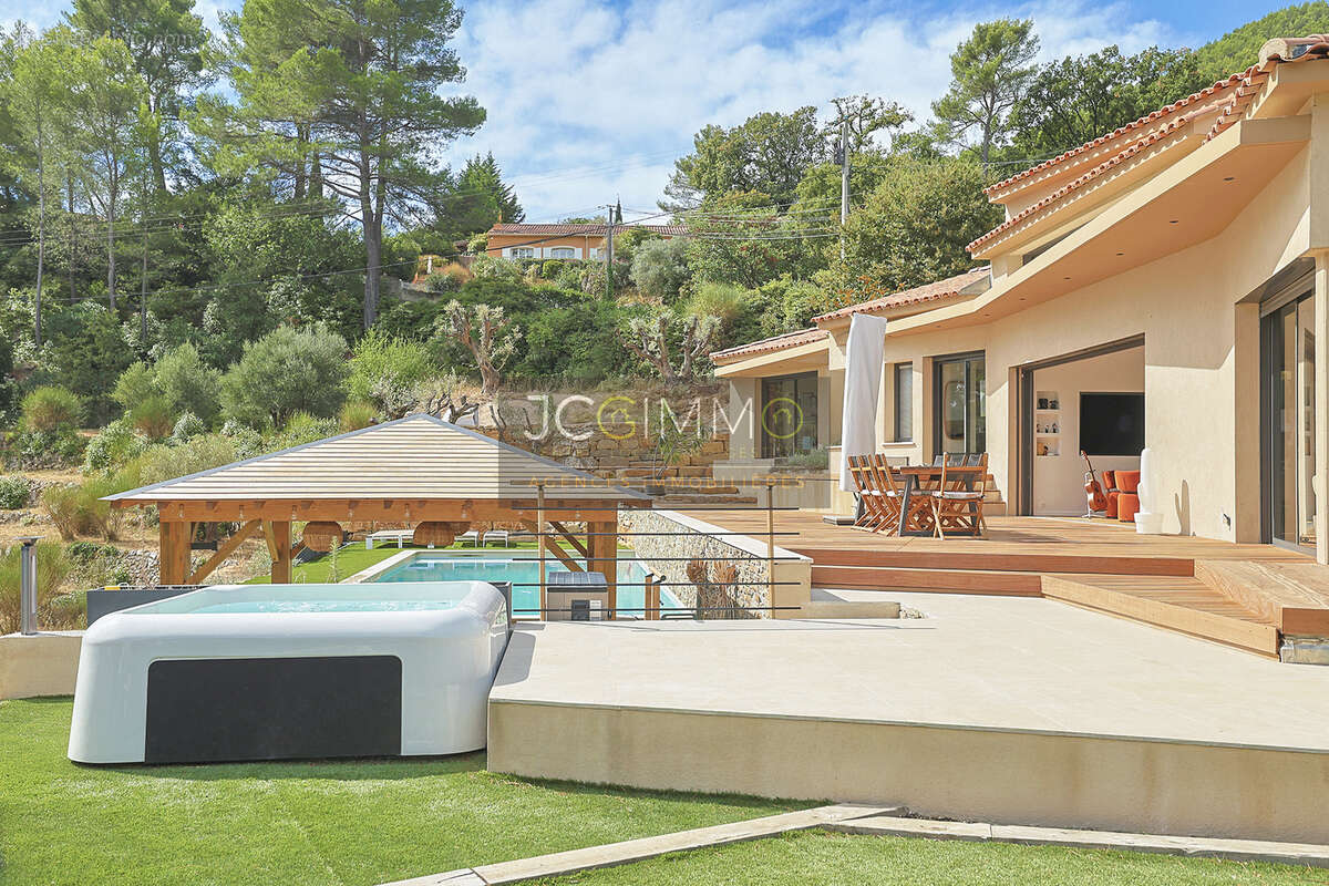 Villa construite en 2023 avec vue mer - photo 9