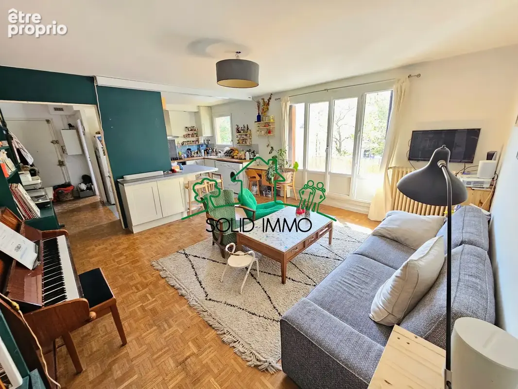 Appartement T4 lumineux de 73 m2 avec balcon à Romainville centre - photo 4