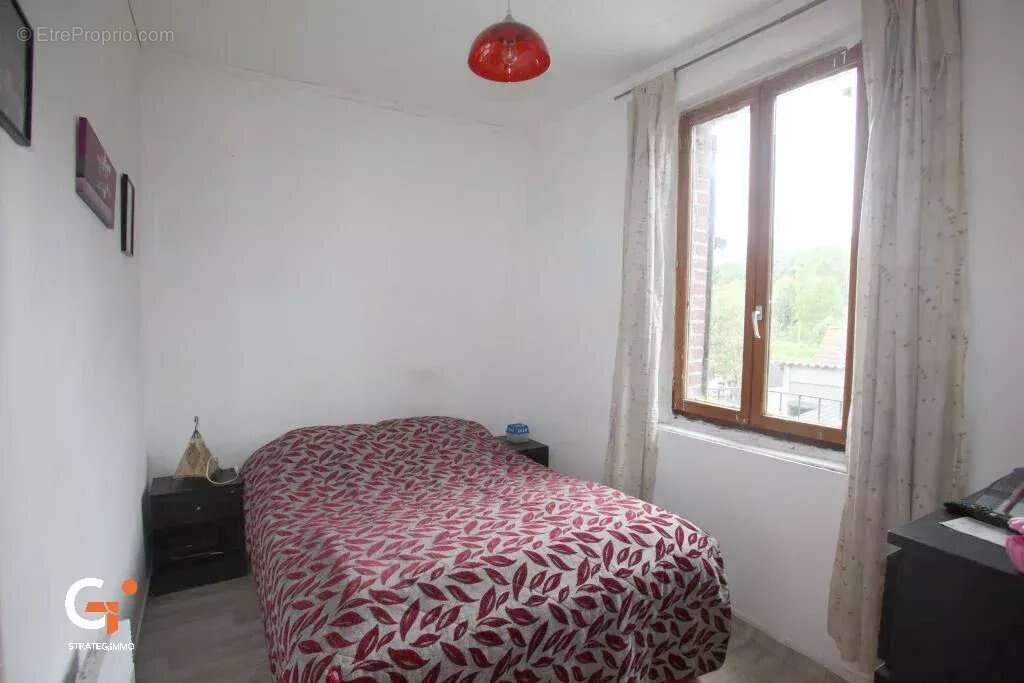 Maison 6 pièces avec cour et garage - photo 6
