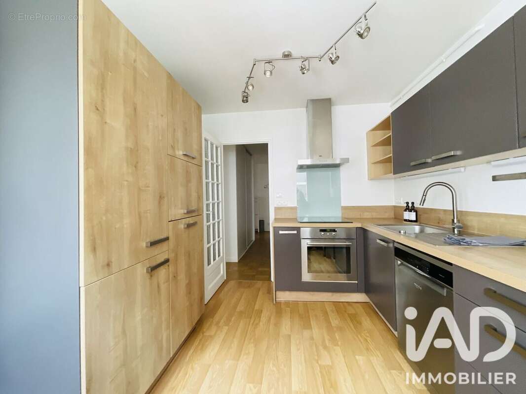 Appartement 77 m² à Reims  - photo 6
