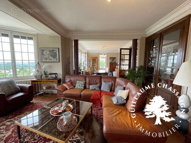 Maison à SAINT-AMAND-MONTROND