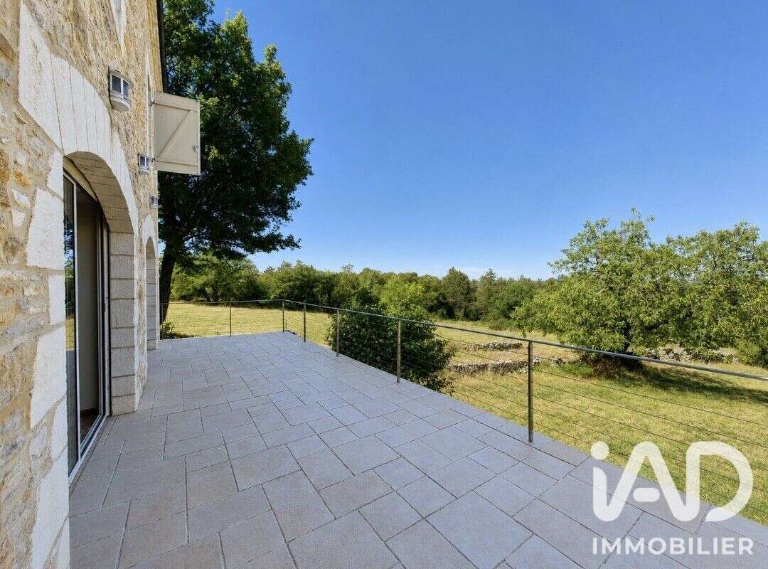 Maison 162 m² à Bouzic  - photo 9