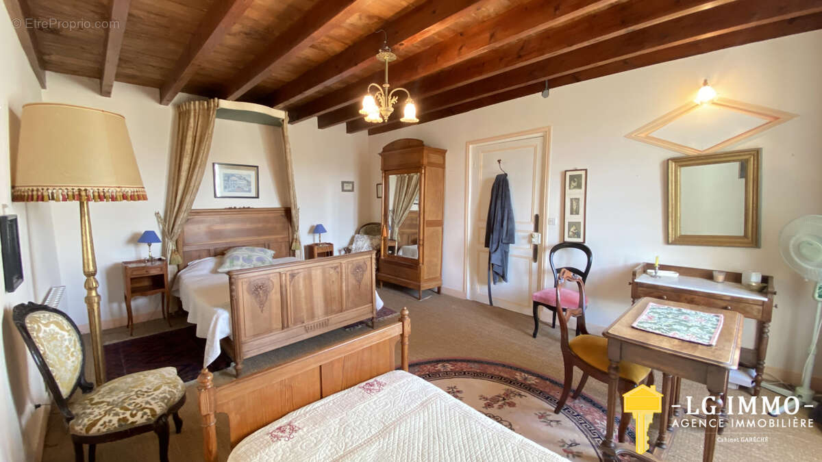 Maison à BOUTENAC-TOUVENT