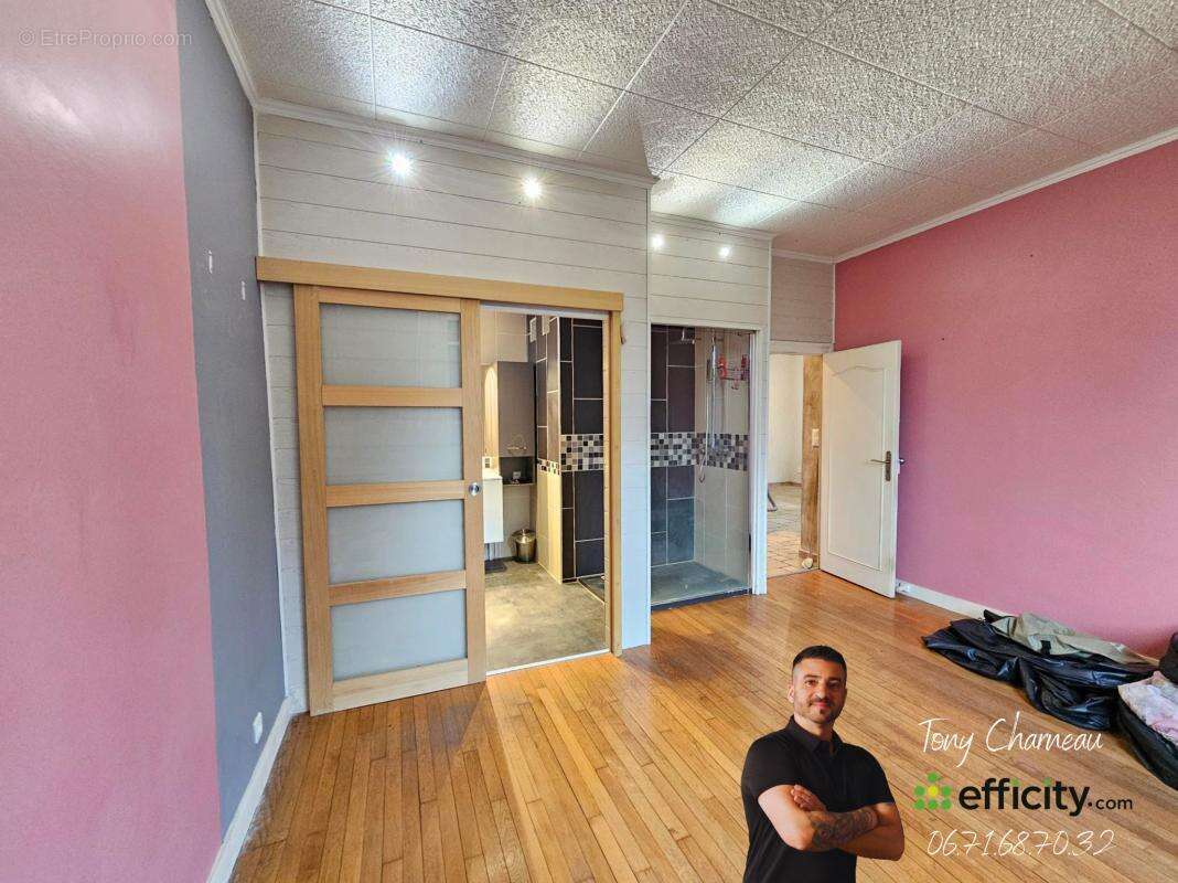 Maison à AZE