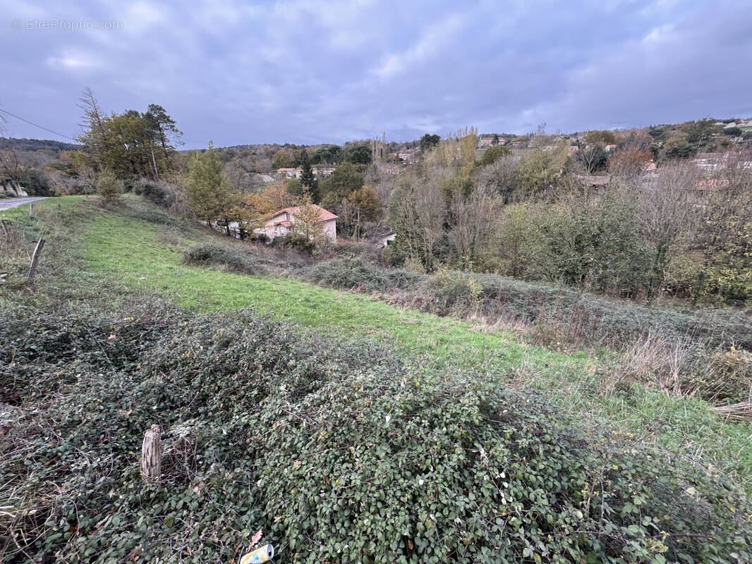 Terrain à PONT-DE-LARN