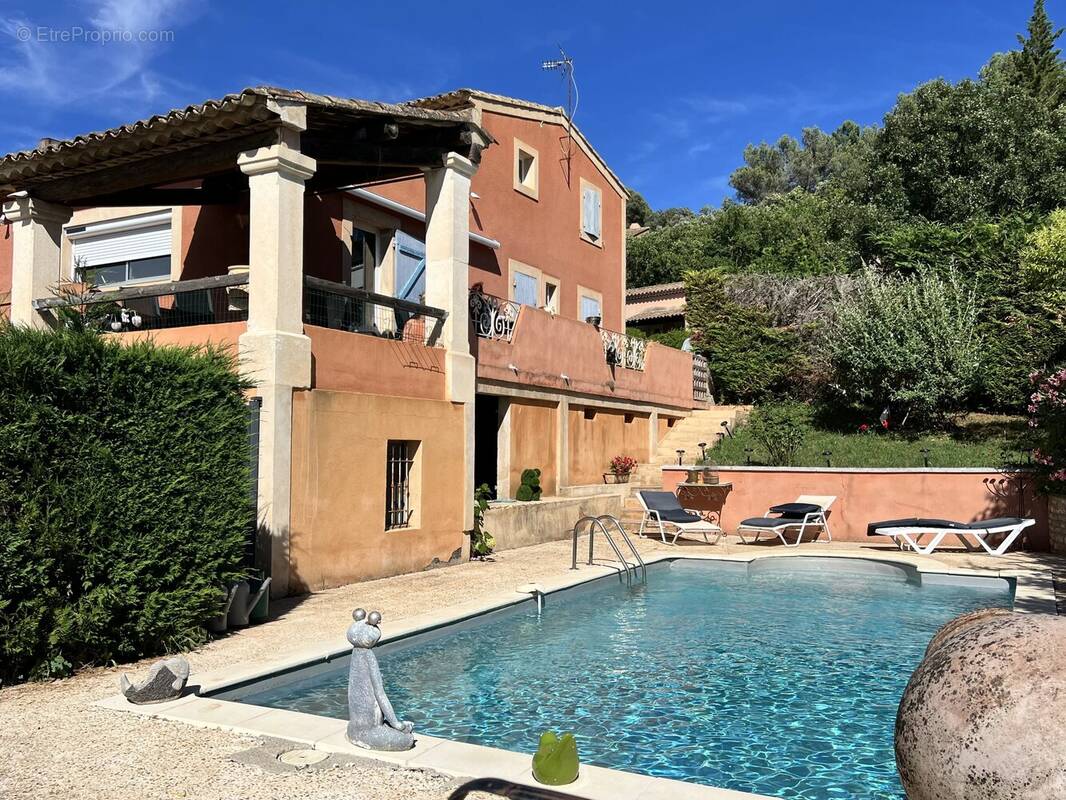 Maison à ROUSSILLON