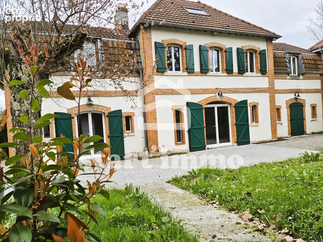 Maison familiale de180 m² avec beaucoup de cachet ! - photo 4