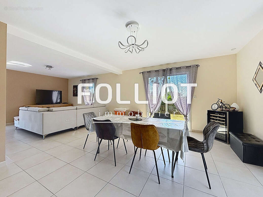 Maison à SAINT-AMAND